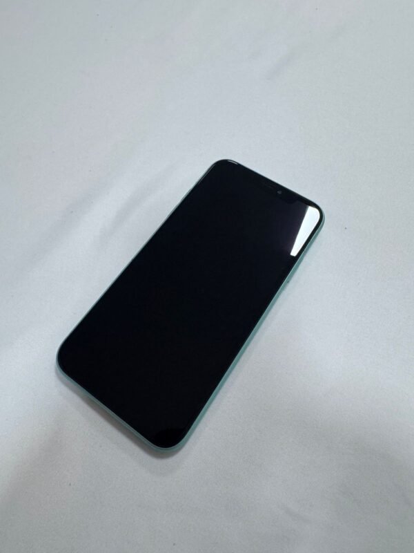 iPhone 11 128GB Verde 85% A+ - Imagem 2