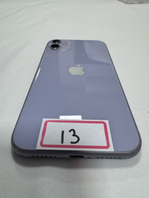 iPhone 11 128GB Roxo 94% A+