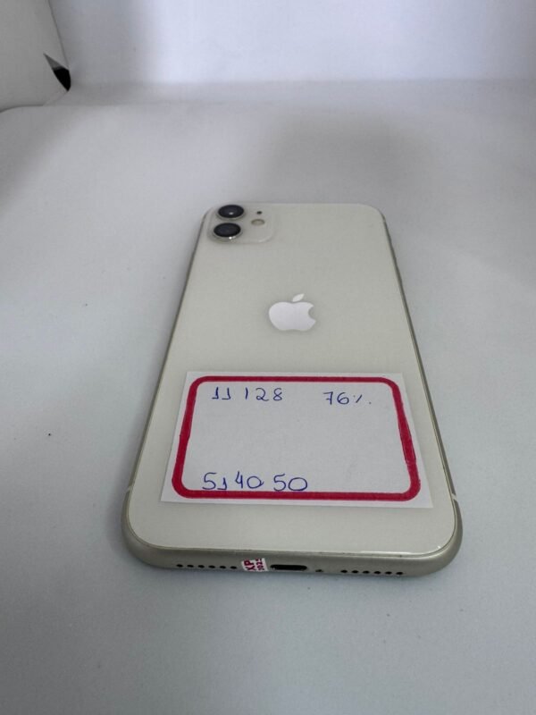 iPHONE 11 128GB BRANCO 76% - Imagem 4